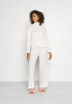 Anna Field SET - Pijama - Beige, Mujer 9 Anna Field SET - Pijama - Beige, Mujer -Anna Field Moda 3787d3674bbe40ccb22b987a8650e987