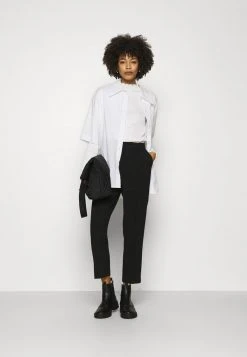 Anna Field BASIC BUSSINESS PANTS WITH PINTUCKS - Pantalones - Black, Mujer -Anna Field Moda 7a450f6f91974c588629bcab0c877838