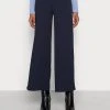 Anna Field Flared Leg Business Trousers - Pantalones - Dark Blue, Mujer -Anna Field Moda 9b72400114d349b19efdd60299218e19