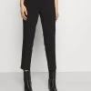 Anna Field BASIC BUSINESS PANT SLIM LEG - Pantalones - Black, Mujer -Anna Field Moda c98a8f9bcea441fdbe9842a4e4be1be9