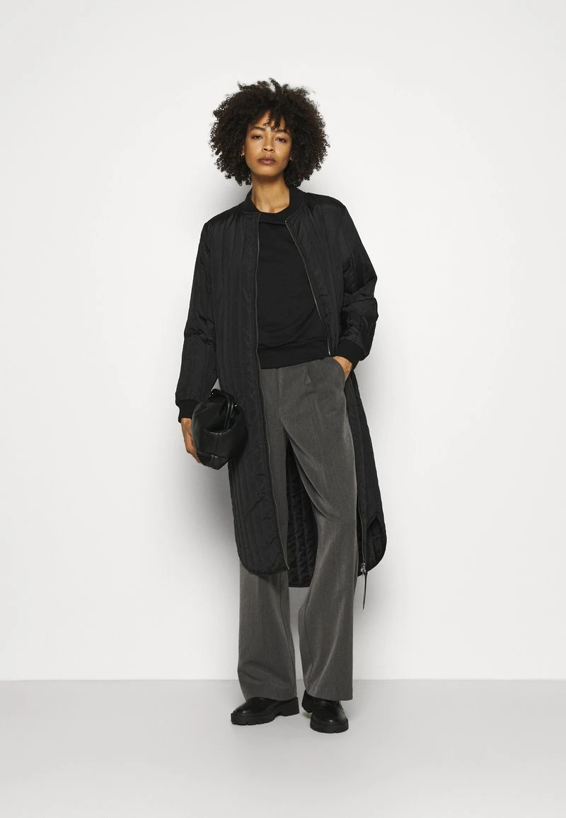 Anna Field BASIC CLEAN CREW NECK SWEATSHIRT - Sudadera - Black, Mujer 4 Anna Field BASIC CLEAN CREW NECK SWEATSHIRT - Sudadera - Black, Mujer - Imagen 2