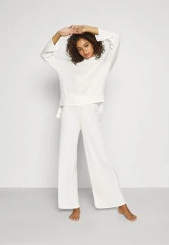 Anna Field SET - Pijama - Off-white, Mujer -Anna Field Moda dd7514f3282248dda5dd7c27461acc45