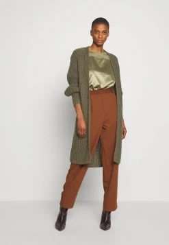 Anna Field Camiseta Básica - Martini Olive, Mujer -Anna Field Moda ee789448ad4046d1b80ccd5aa578f95f