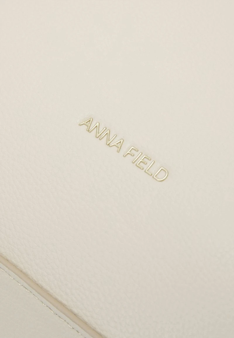 Anna Field Funda Para Portátil - Off-white, Mujer 9 Anna Field Funda Para Portátil - Off-white, Mujer - Imagen 7