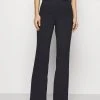 Anna Field FLARED BUSINESS TROUSERS - Pantalones - Dark Blue, Mujer -Anna Field Moda fd4a1a73086041c3af11932128cd5681